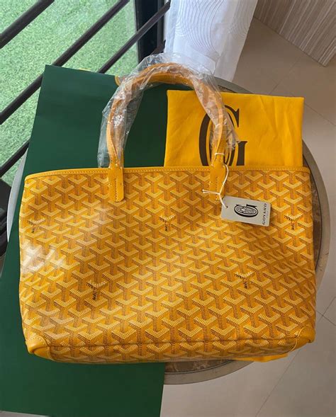 isabelle goyard|goyard artois pm size.